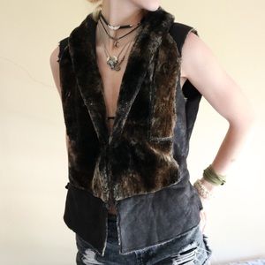 LIKE NEW Romeo & Juliet Couture Black Leather Vest